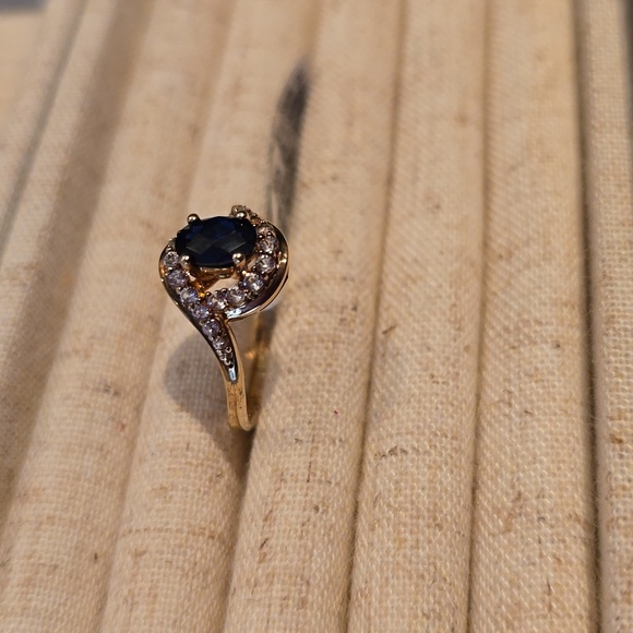 14K GOLD OVER STERLING SILVER LAB CREATED BLUE AND WHITE SAPPHIRES RING SIZE 7 - Picture 3 of 15